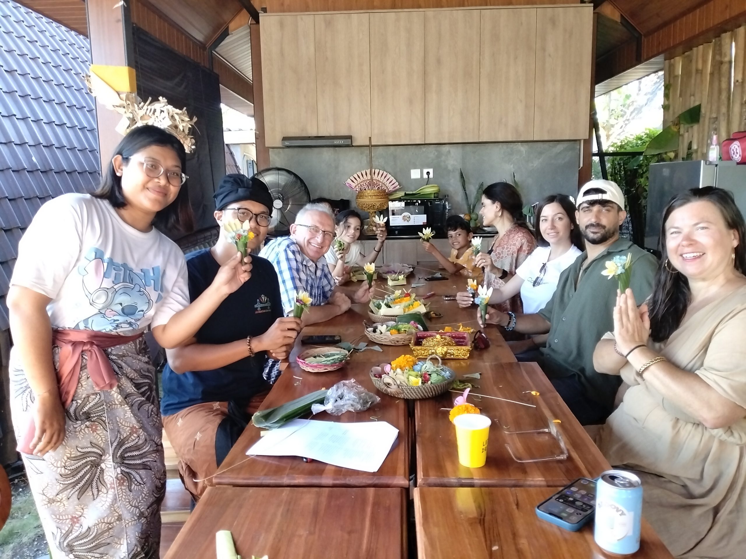 Students making Balinese canang sari and gebogan offerings